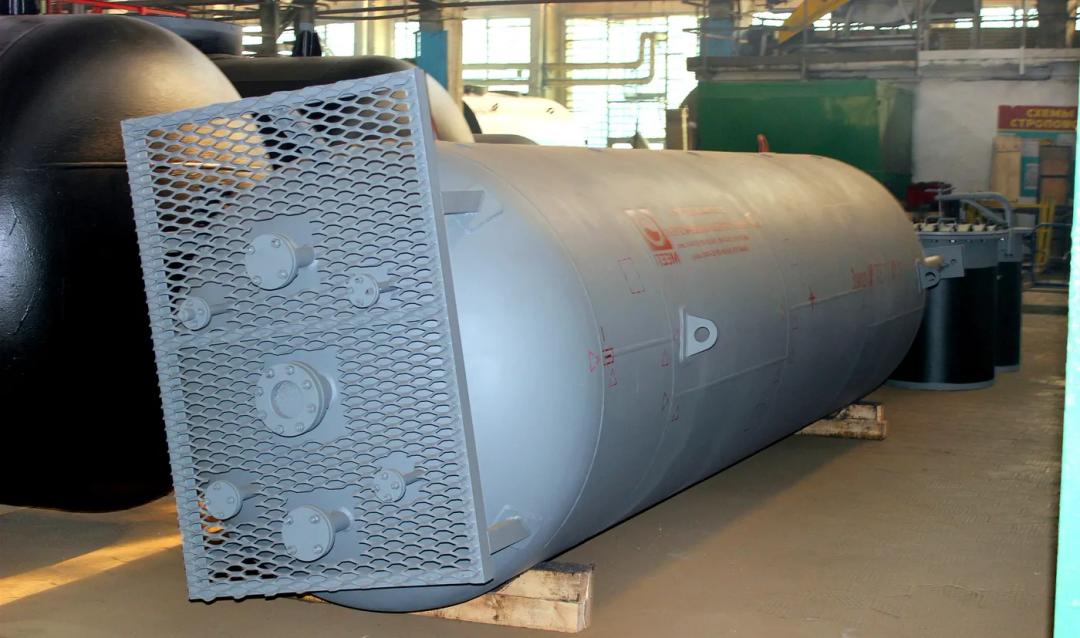 Расширительный бак участка водоподготовки (ресивер) Р-10,0-1,2 объемом 10 м³ — фото 1